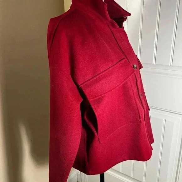 Beach Lunch Lounge Cropped Jacket NWT - Picture 6 of 10